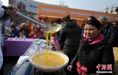 普洱食药监总局：元旦春节期间严防不合格食品流向餐桌